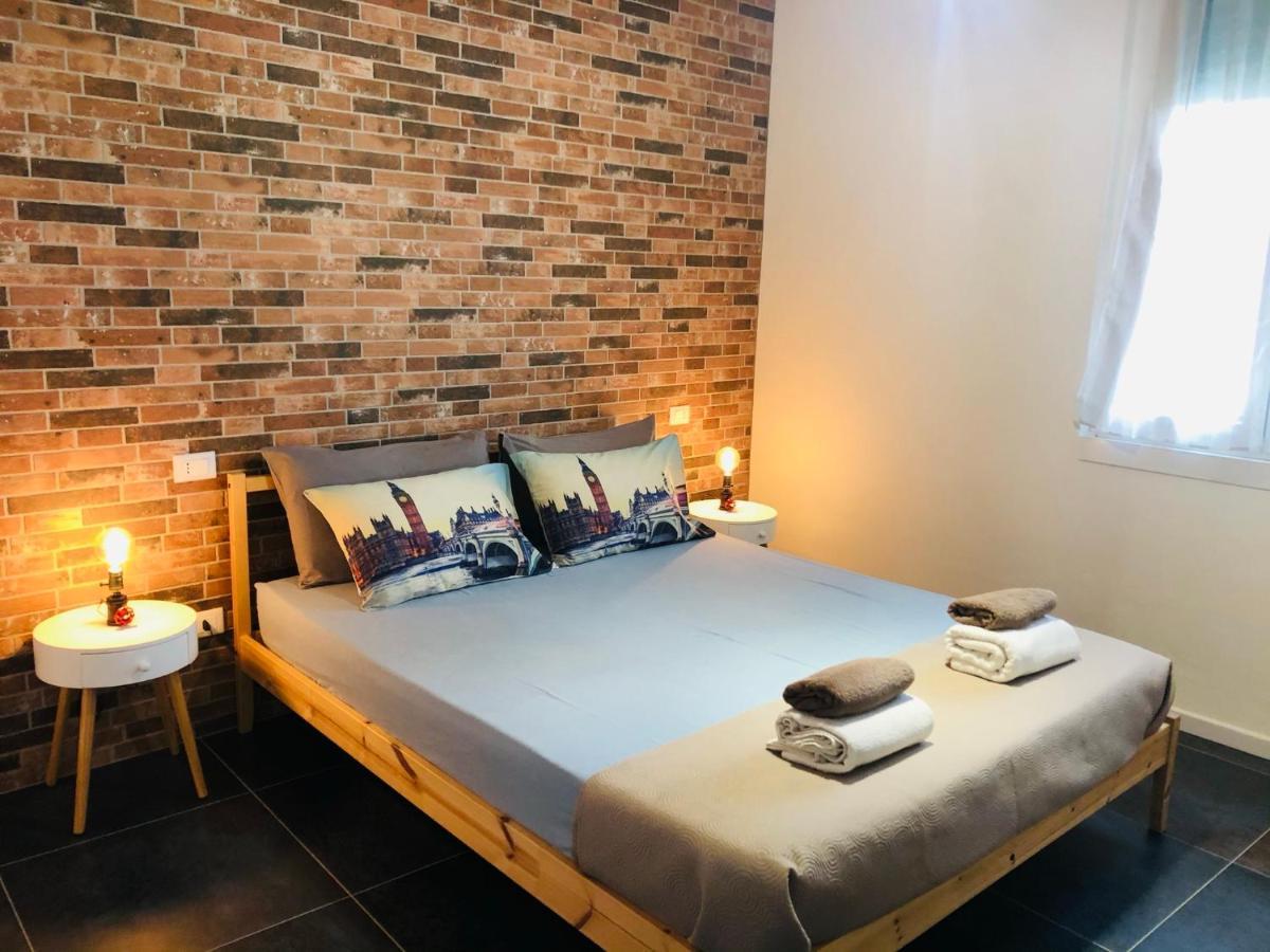 Blaxej, Nel Cuore Di Verona, Moderno Ed Elegante, 4 Posti Letto, Wi-Fi, Self Check In Apartment Exterior photo