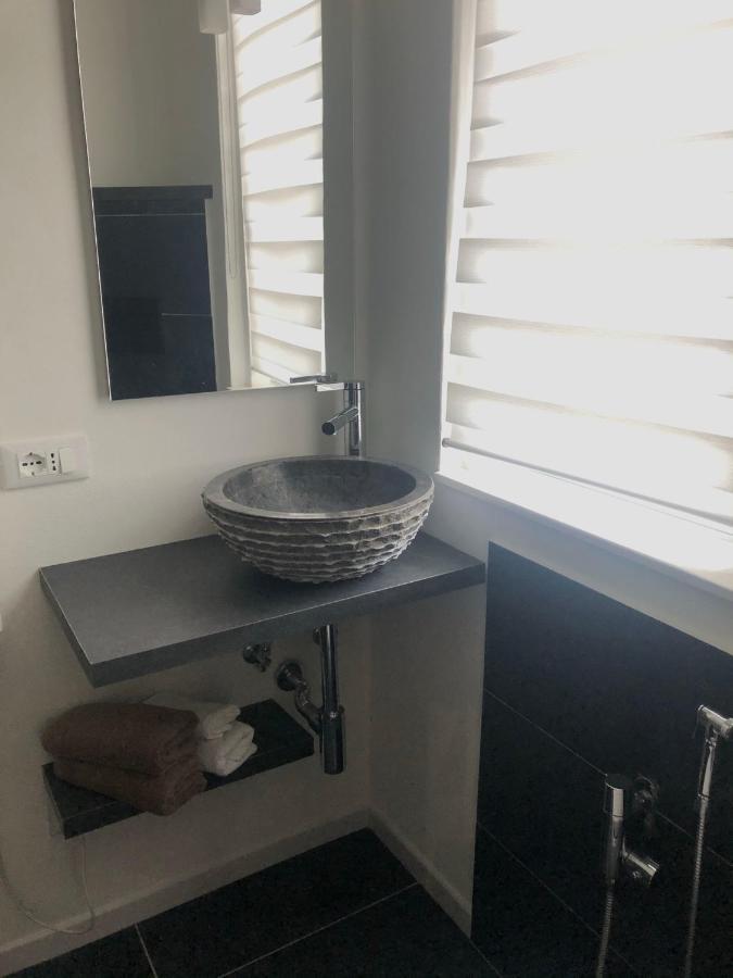 Blaxej, Nel Cuore Di Verona, Moderno Ed Elegante, 4 Posti Letto, Wi-Fi, Self Check In Apartment Exterior photo