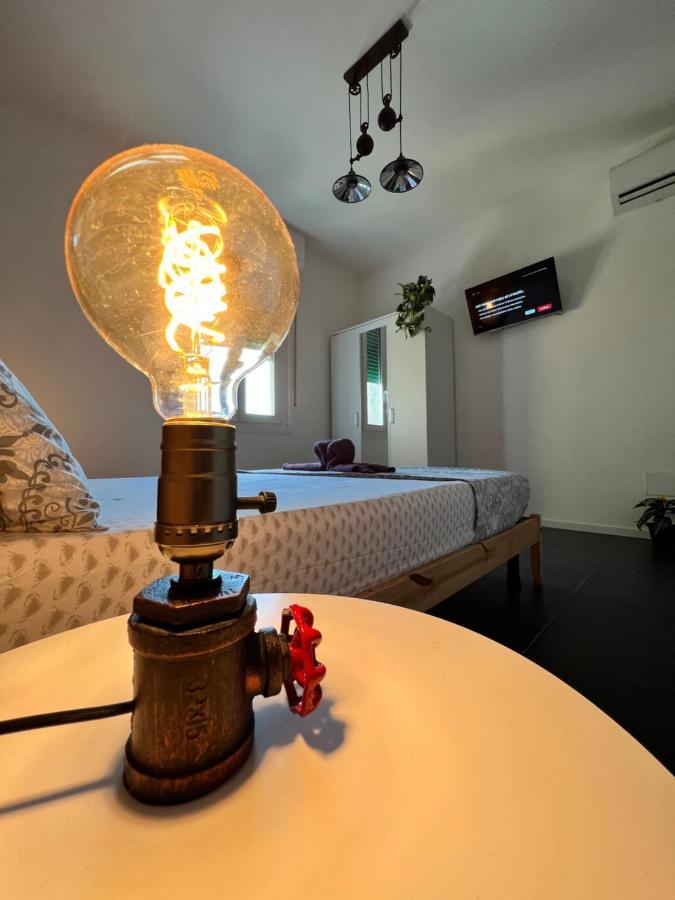 Blaxej, Nel Cuore Di Verona, Moderno Ed Elegante, 4 Posti Letto, Wi-Fi, Self Check In Apartment Exterior photo