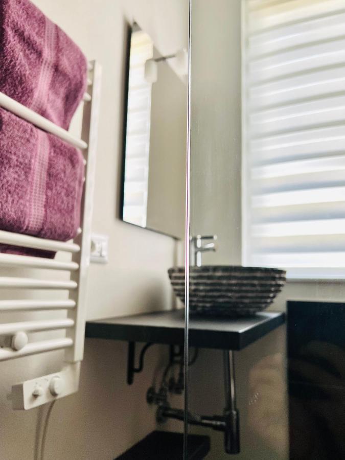 Blaxej, Nel Cuore Di Verona, Moderno Ed Elegante, 4 Posti Letto, Wi-Fi, Self Check In Apartment Exterior photo